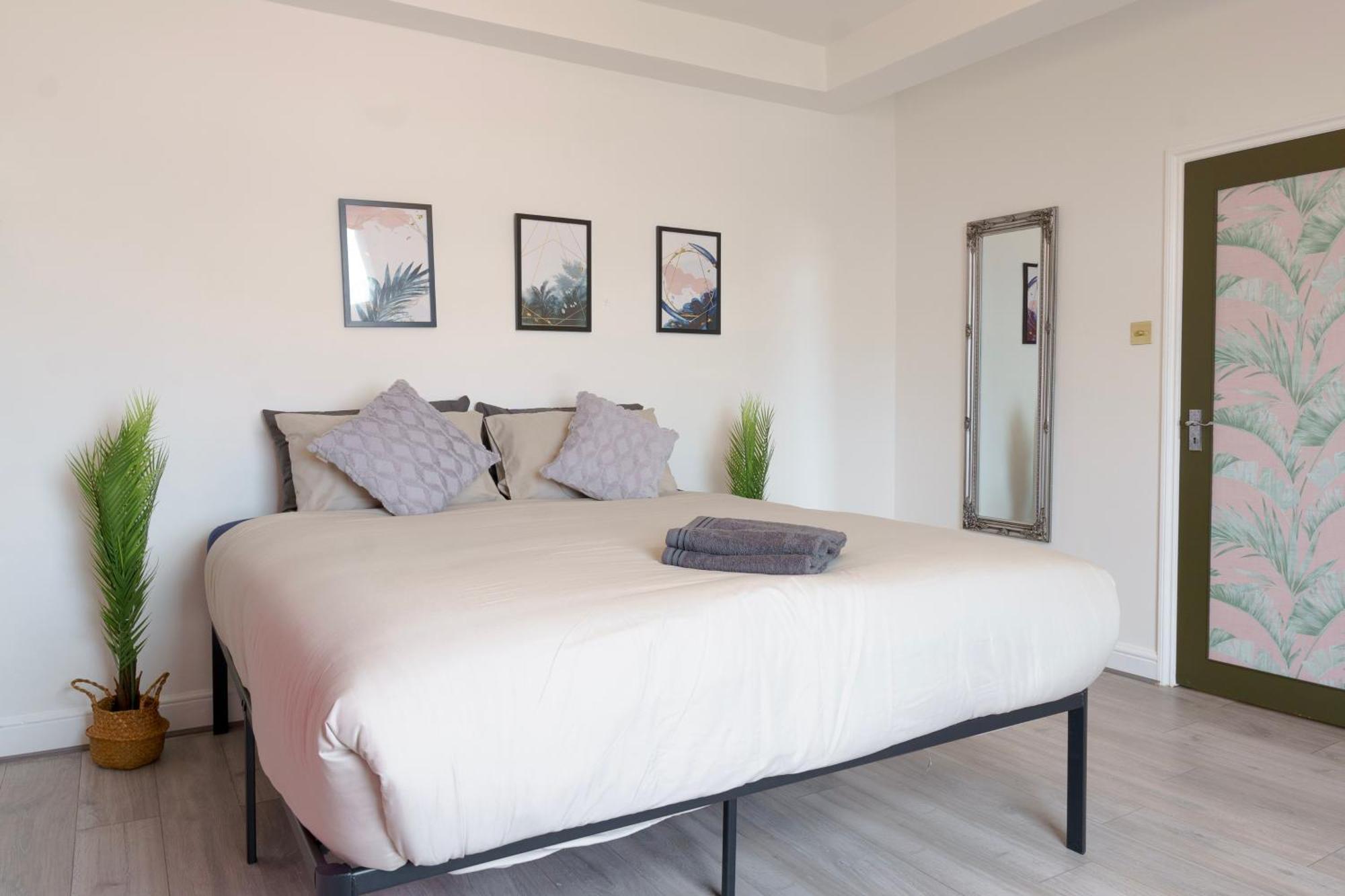 5C- Stylish Urban Retreat - Spacious 2 Bed Flat Λονδίνο Εξωτερικό φωτογραφία