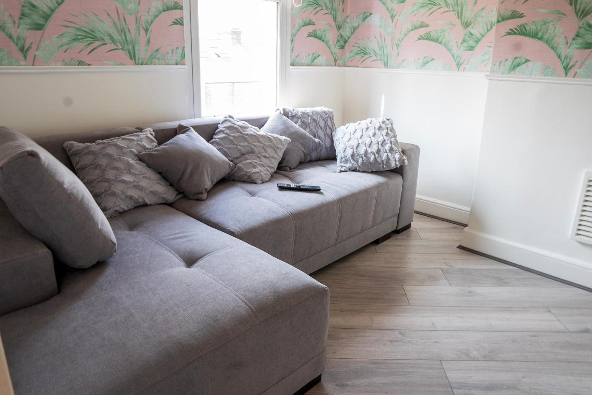 5C- Stylish Urban Retreat - Spacious 2 Bed Flat Λονδίνο Εξωτερικό φωτογραφία