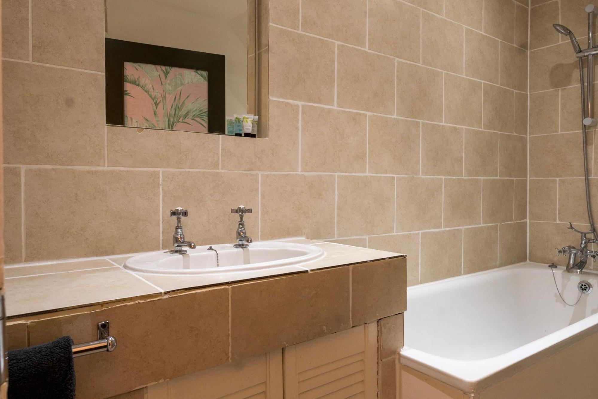 5C- Stylish Urban Retreat - Spacious 2 Bed Flat Λονδίνο Εξωτερικό φωτογραφία